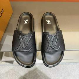 Picture of Louis Vuitton Slippers _SKULVsz38-45mnq0246659